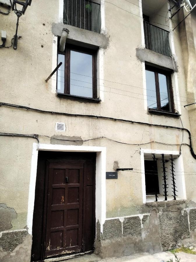 Casa Joan De Ribera Lejlighed Ribera de Cardós Eksteriør billede
